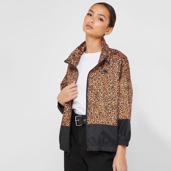 Nike Sportswear Leopard Animal Print 